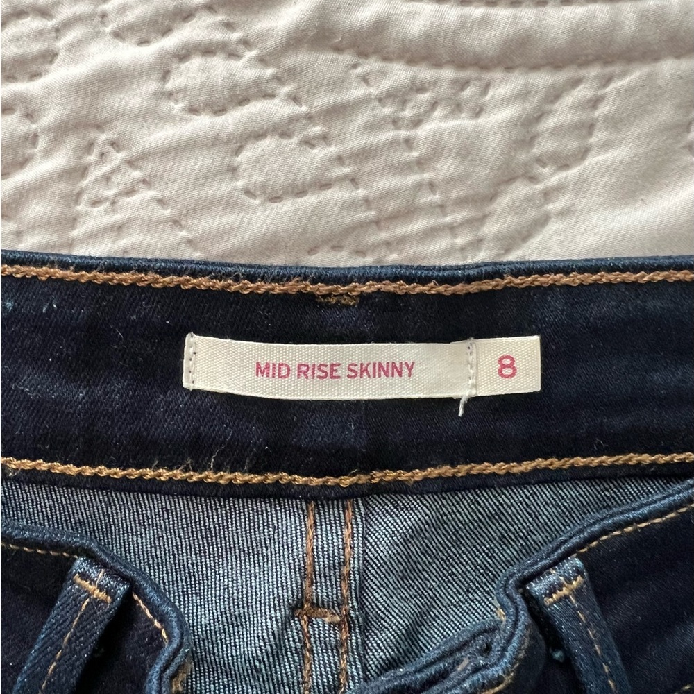 Levi’s Mid Rise Skinny Jeans - Picture 5 of 6